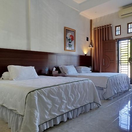 Kana Hasya Homestay "Rumoh Jamee" Meulaboh Екстер'єр фото