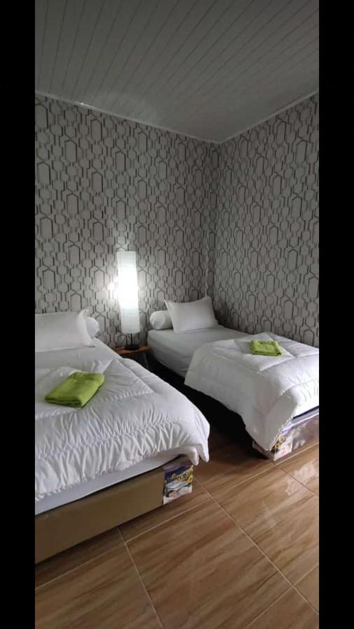 Kana Hasya Homestay "Rumoh Jamee" Meulaboh Екстер'єр фото