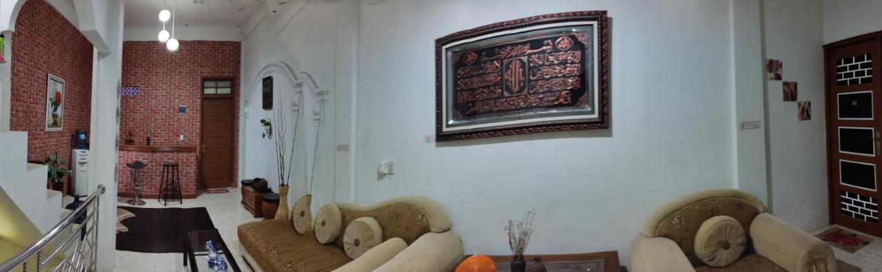 Kana Hasya Homestay "Rumoh Jamee" Meulaboh Екстер'єр фото
