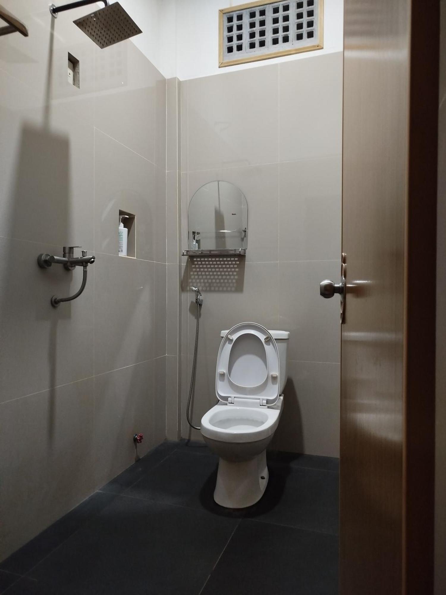 Kana Hasya Homestay "Rumoh Jamee" Meulaboh Екстер'єр фото