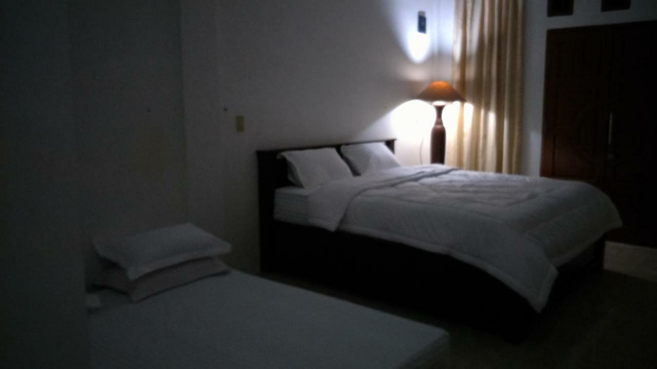 Kana Hasya Homestay "Rumoh Jamee" Meulaboh Екстер'єр фото