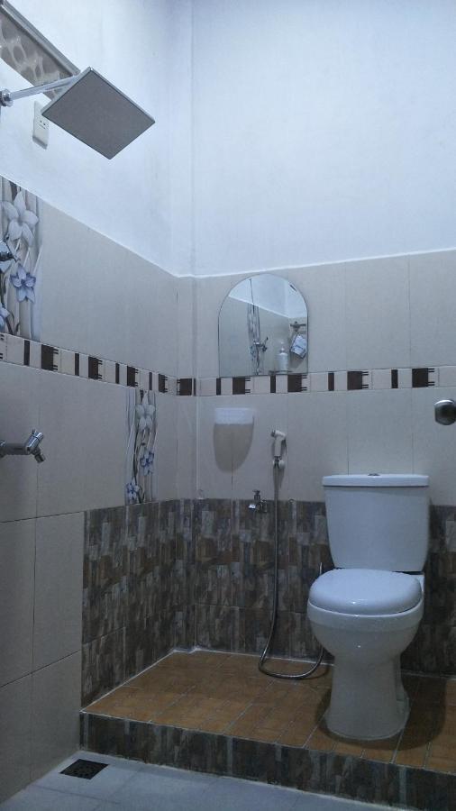 Kana Hasya Homestay "Rumoh Jamee" Meulaboh Екстер'єр фото